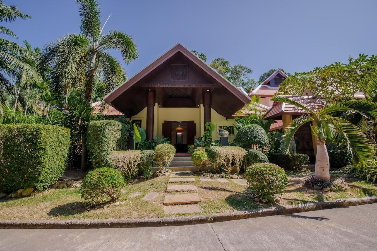 Solas Pool Villa In Nai Harn Rawai Exteriér fotografie